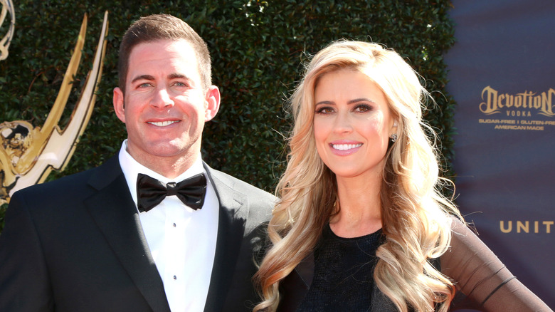 Christina Haack e Tarek El-Moussa sorridono