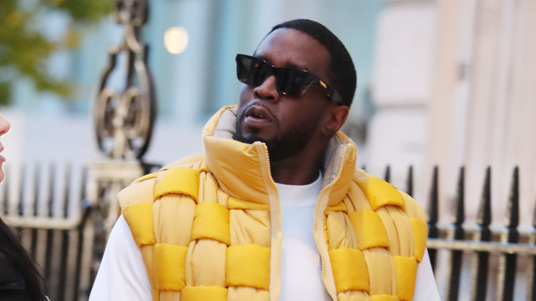 Diddy fa una passeggiata