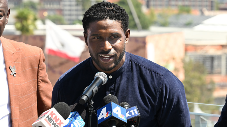 Reggie Bush parla alla stampa