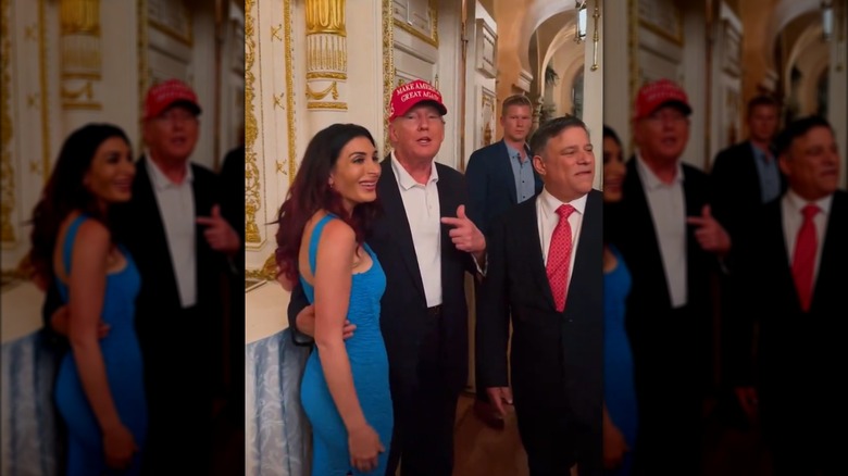 Donald Trump con il braccio attorno a Laura Loomer