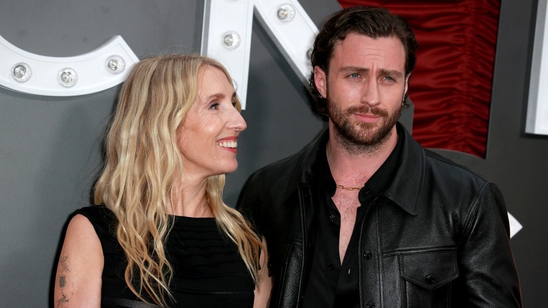 Sam e Aaron Taylor-Johnson indossano il nero