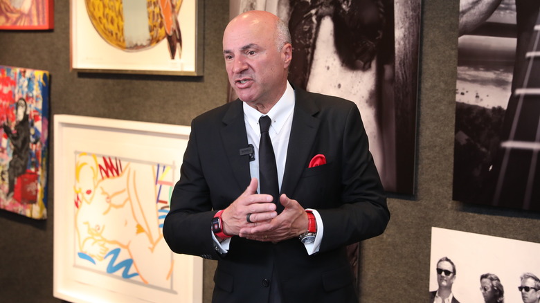 Orologio rosso Kevin O'Leary