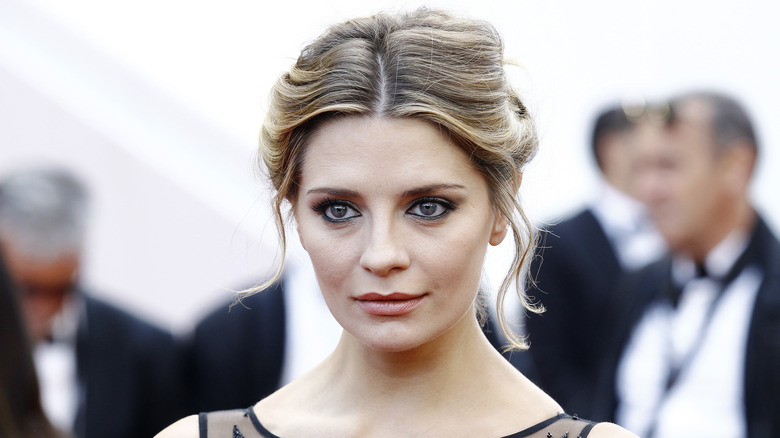 Acconciatura bionda di Mischa Barton