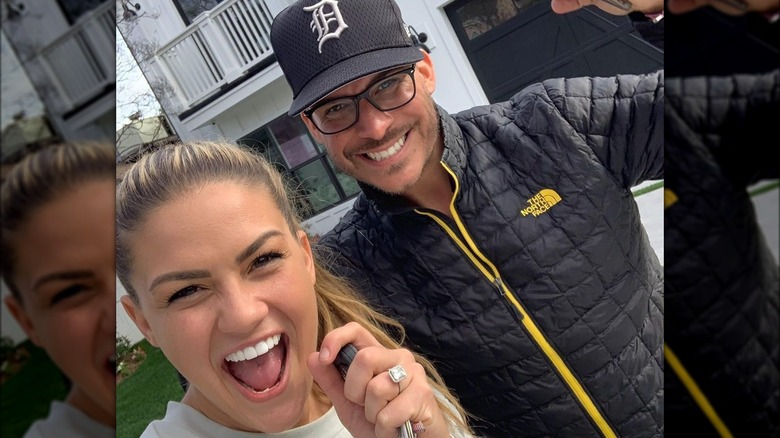 Brittany Cartwright e Jax Taylor posano insieme con le chiavi di casa