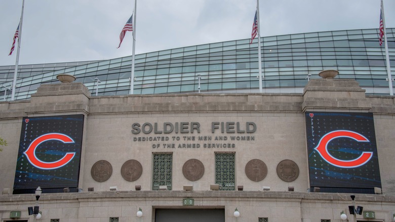 Esterno del Soldier Field di Chicago