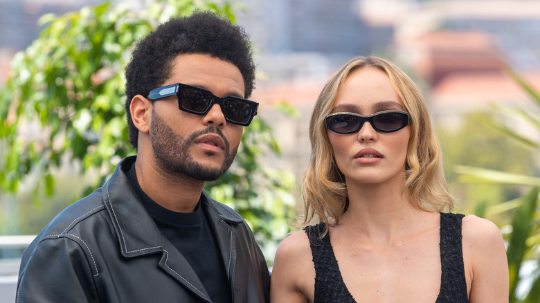 Gli occhiali da sole di The Weeknd e Lily-Rose Depp