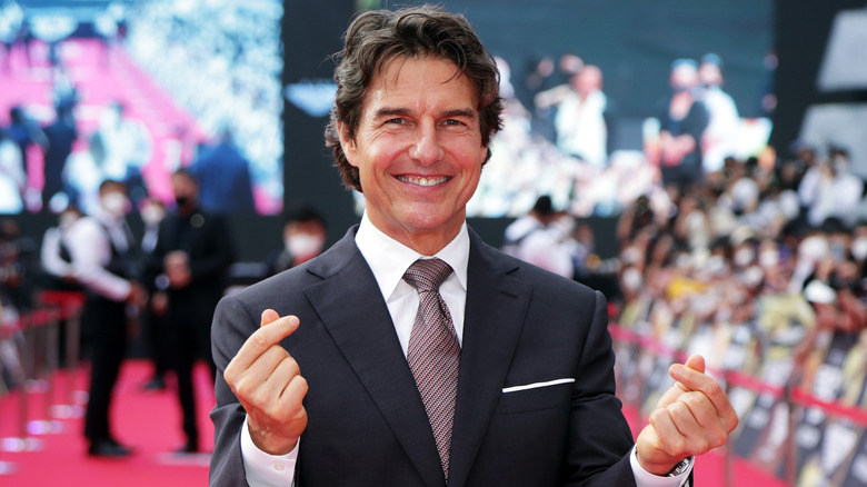 Tom Cruise schiocca le dita