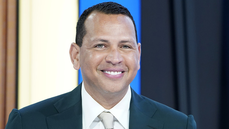 Alex Rodriguez sorride