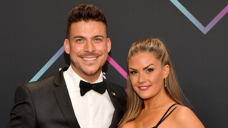 Jax Taylor e Brittany Cartwright posano insieme sul tappeto rosso