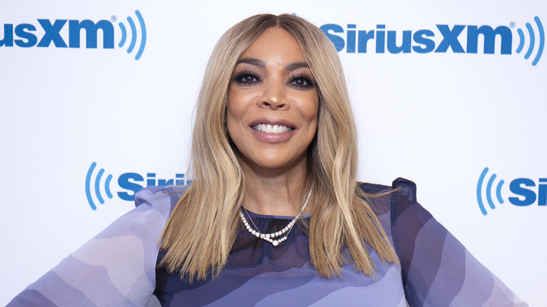 Wendy Williams sorride