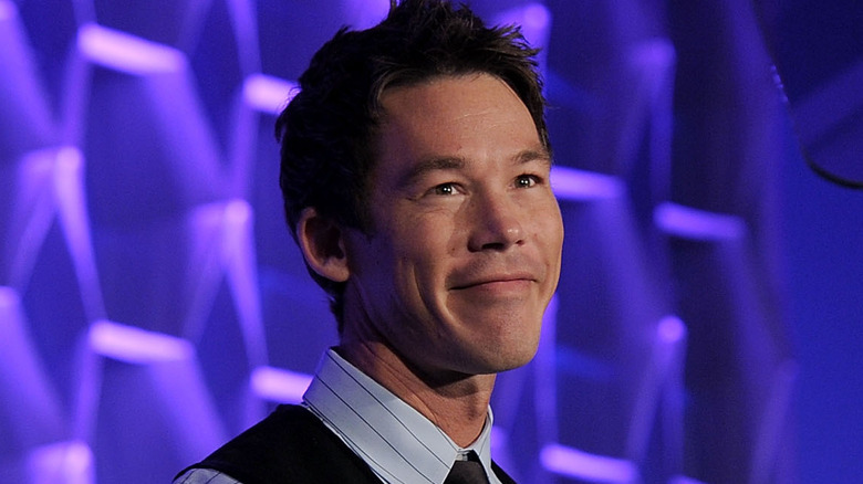 David Bromstad posa per le telecamere