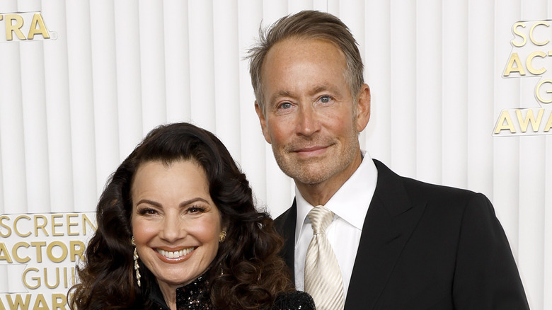 Fran Drescher Peter Marc Jacobson in posa