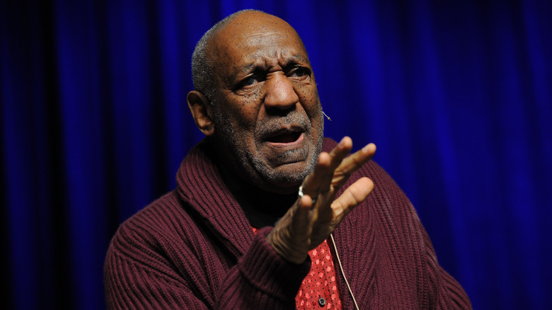 Bill Cosby si esibisce al New York Comedy Festival