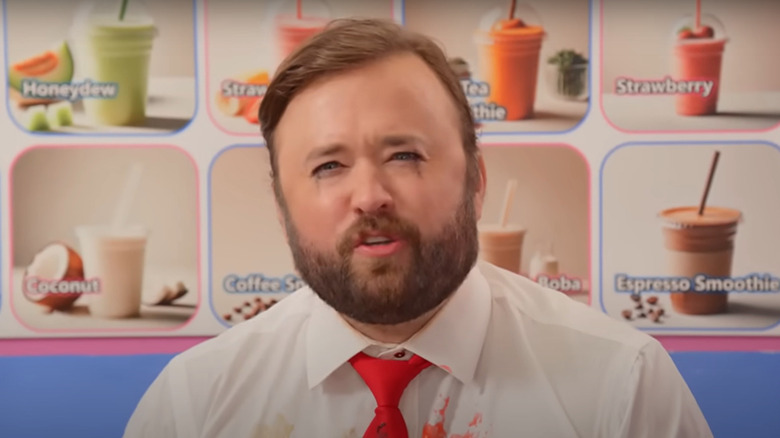 Haley Joel Osment nel ruolo di JD Vance