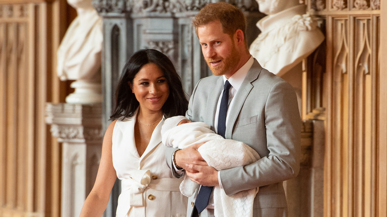 Meghan e Harry con Archie