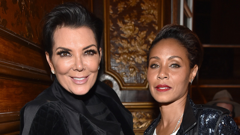 Kris Jenner, a sinistra, e Jada Pinkett Smith, a destra