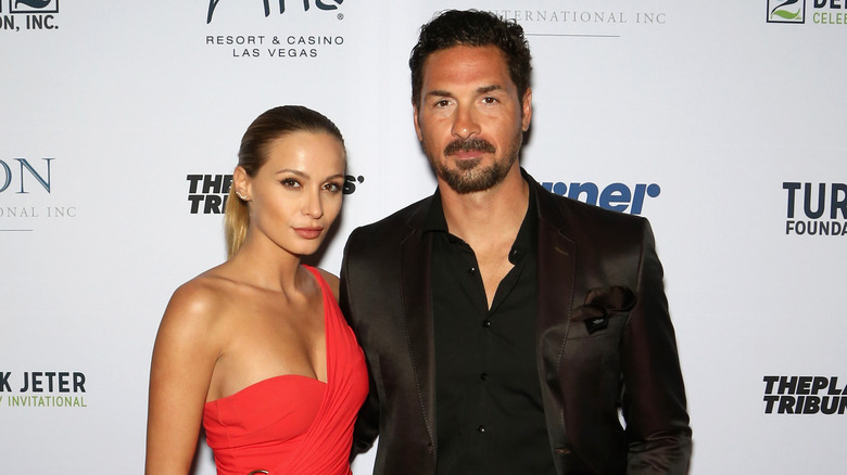 Sheldon Souray e Tess Annique su un tappeto rosso