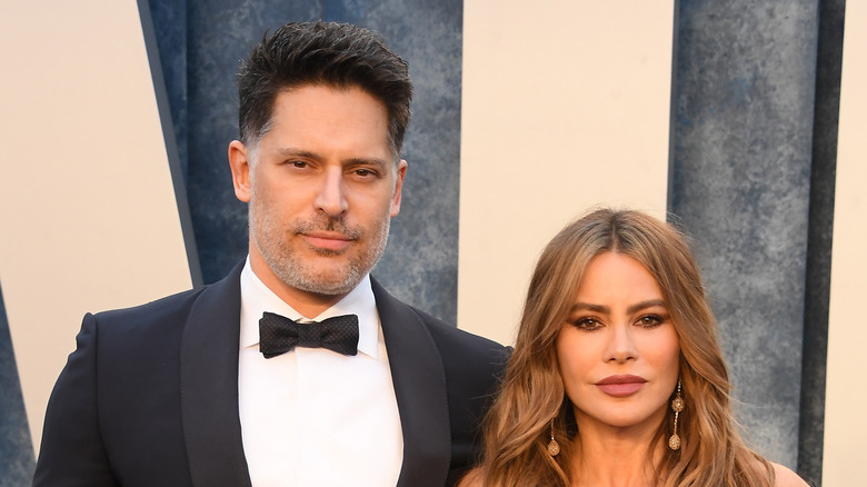 Sofía Vergara e Joe Manganiello posano ad un evento