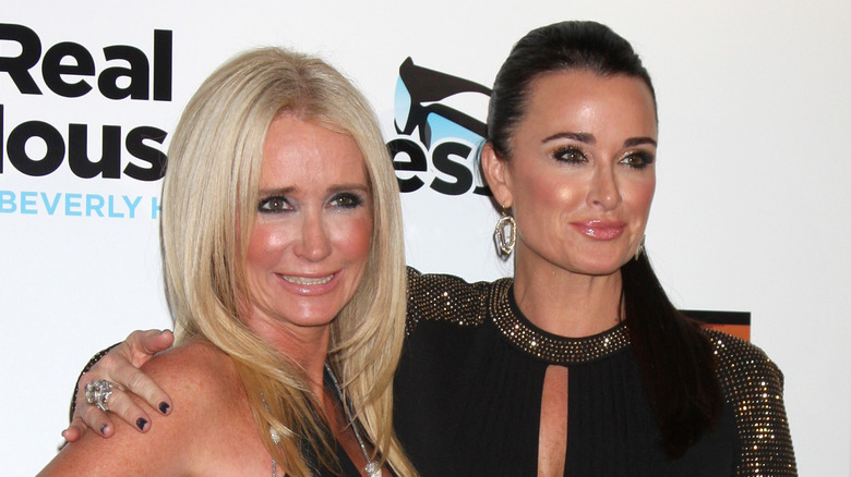 Kyle e Kim Richards posano insieme alla première di 