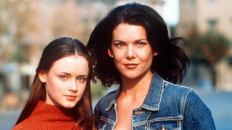 Alexis Bledel posa con Lauren Graham