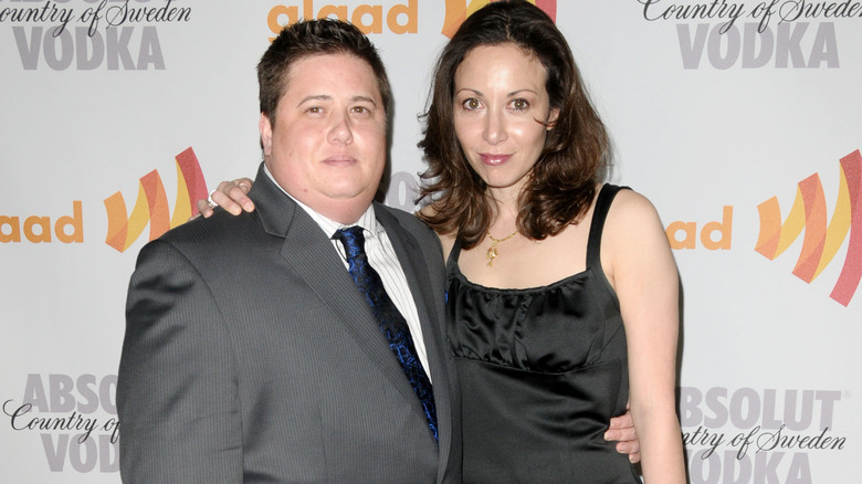 Chaz Bono posa con Jennifer Elia