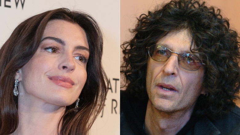 Anne Hathaway Howard Stern fianco a fianco