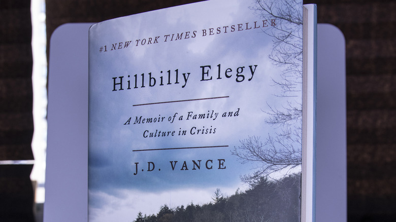 Copertina del libro Hillbilly Elegy di JD Vance