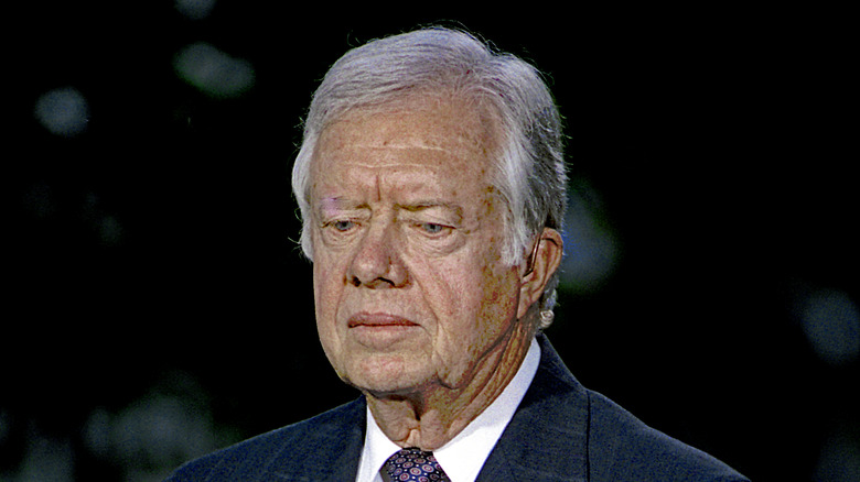 Jimmy Carter siede nel North Lawn della Casa Bianca per un'intervista