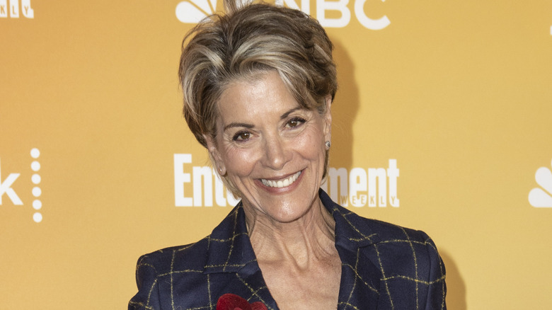 Wendie Malick sorride con i denti