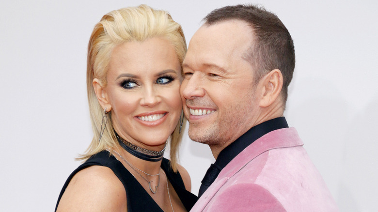 Jenny McCarthy e Donnie Wahlberg faccia a faccia