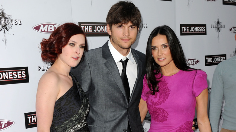 Rumer Willis posa con Demi Moore e Ashton Kutcher