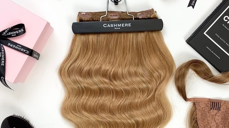 Estensioni dei capelli in cashmere