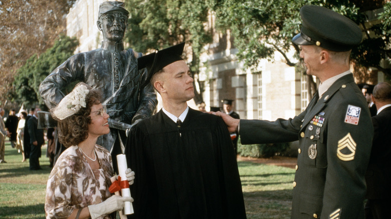 Sally Field e Tom Hanks recitano in Forrest Gump