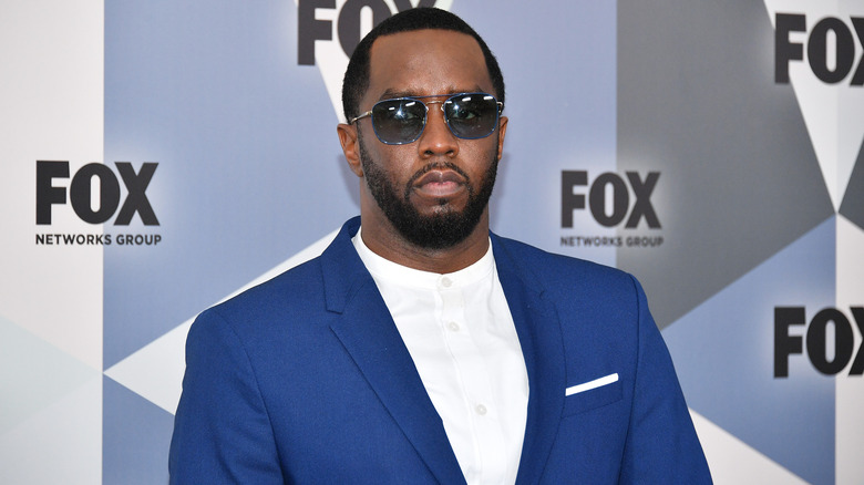 Diddy sul tappeto rosso della Fox