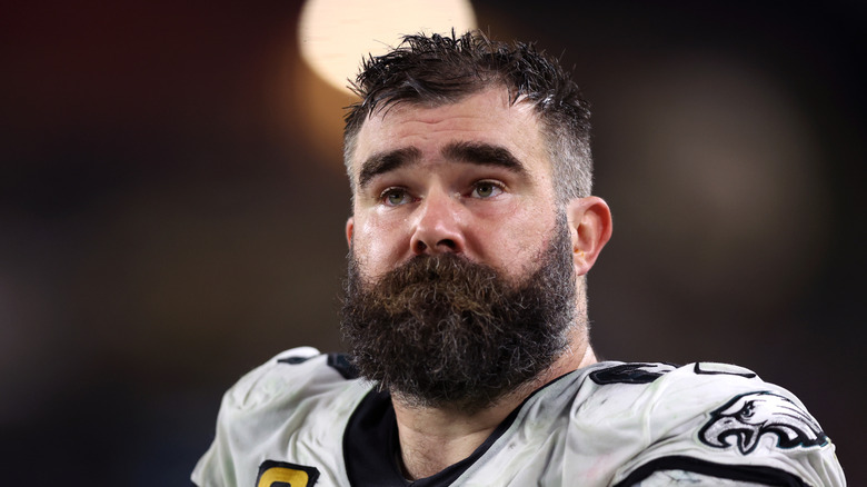 Jason Kelce durante la partita dei playoff della NFL Wild Card