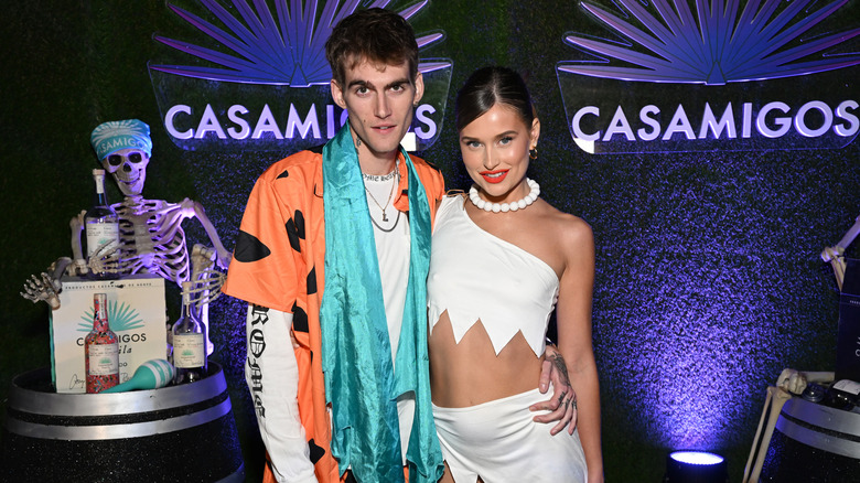 Presley Gerber e Lexi Wood partecipano alla festa di Halloween di Casamigos