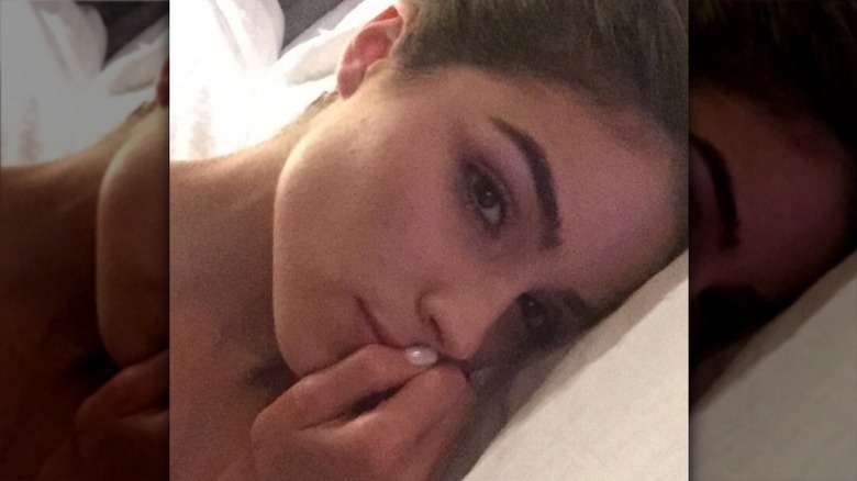 Olivia Culpo senza trucco