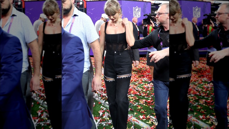 Taylor Swift corsetto nero top jeans neri