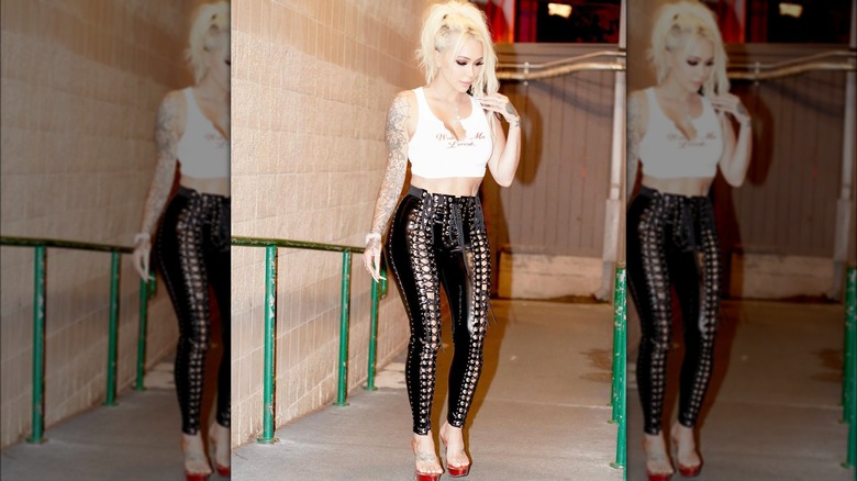 Bunnie Xo con leggings in lattice