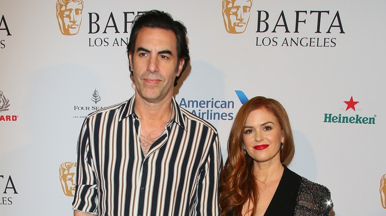 Sacha Baron Cohen, Isla Fisher in posa