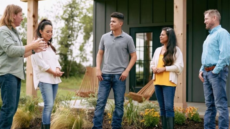 Chip e Joanna Gaines parlano con i partecipanti allo spettacolo