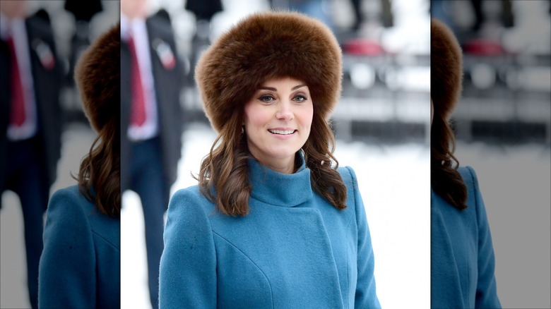 Kate Middleton indossa un cappello di pelliccia