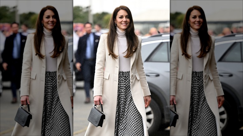 Kate Middleton indossa un cappotto color crema