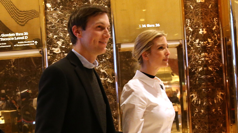 Jared Kushner Ivanka Trump cammina