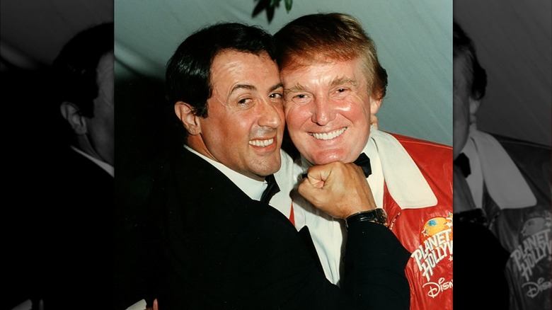 Sylvester Stallone sorride con Donald Trump