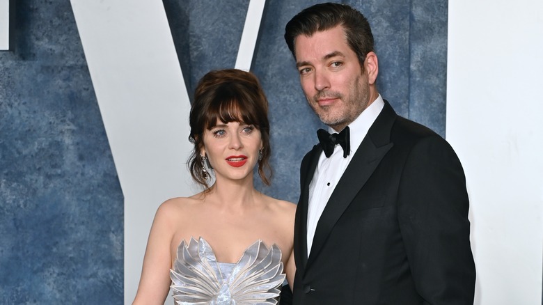 Zooey Deschanel e Jonathan Scott sul tappeto rosso