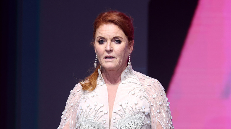 Sarah Ferguson sul palco del gala di Monte Carlo