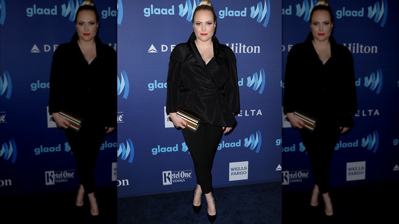 Meghan McCain posa per una foto al sesto evento annuale dei GLAAD Media Awards