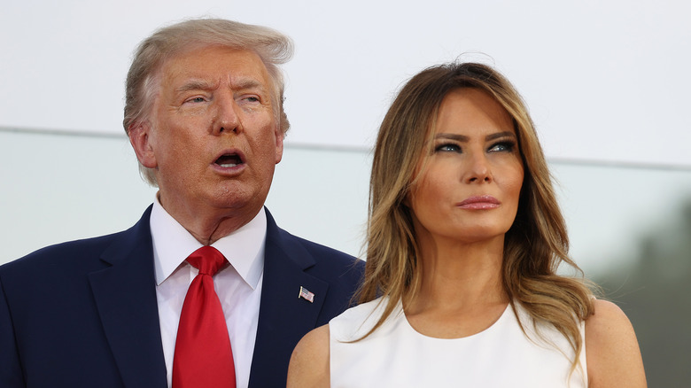 Melania e Donald Trump fuori