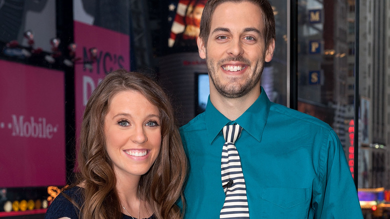 Jill Duggar Dillard e Derick Dillard in posa